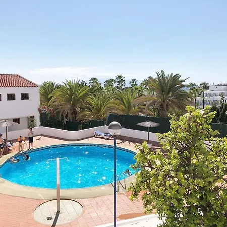 Apartment Lucia Garden Con Piscina Climatizada