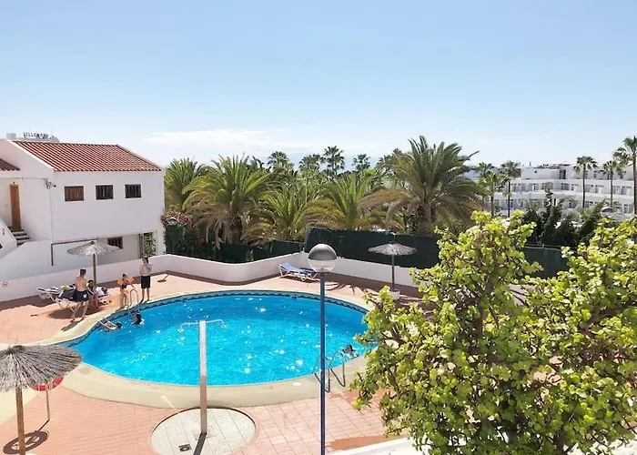 Lägenhet Lucia Garden Con Piscina Climatizada