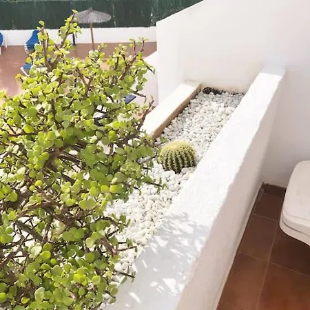 Lucia Garden Con Piscina Climatizada