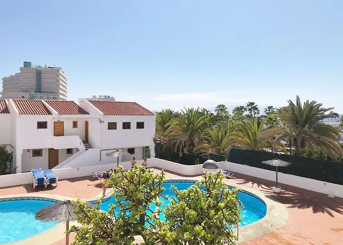 Lucia Garden Con Piscina Climatizada Playa Feñabe