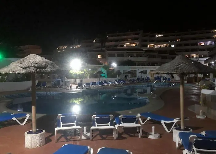 Lucia Garden Con Piscina Climatizada